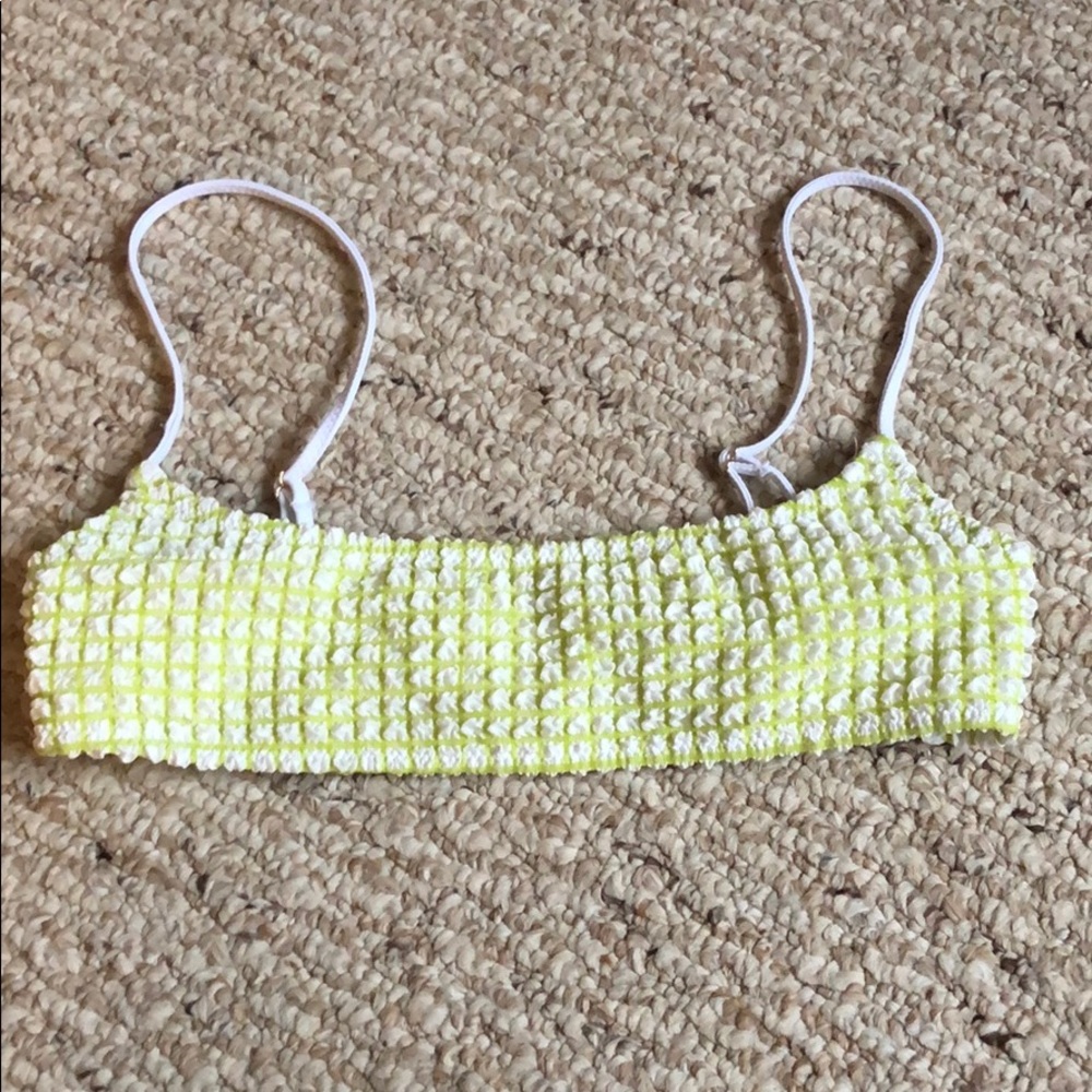 NWOT xs triangle top or TRADES